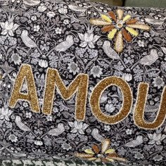 Embroidered cushion AMOUR 2