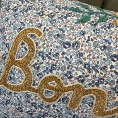 Mini coussin brodé Bonheur 2