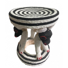 Tabouret perlé du Cameroun... 2
