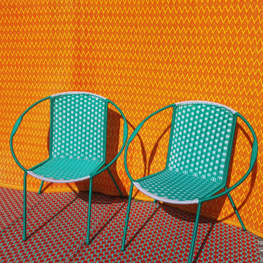 Couple de fauteuils en fils de pêche...