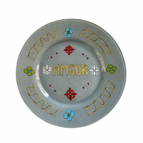 Hand painted grey Plate painted AMOUR
