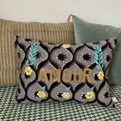 Embroidered wax cushion AMOUR