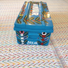 iron trunk, painted with... 2